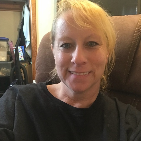 Meet your Posher, Mileva - Picture 1 of 2